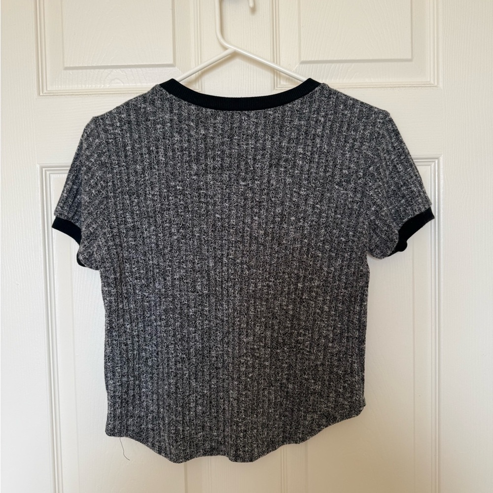 Women's Gray Ribbed Top - Picture 2 of 2